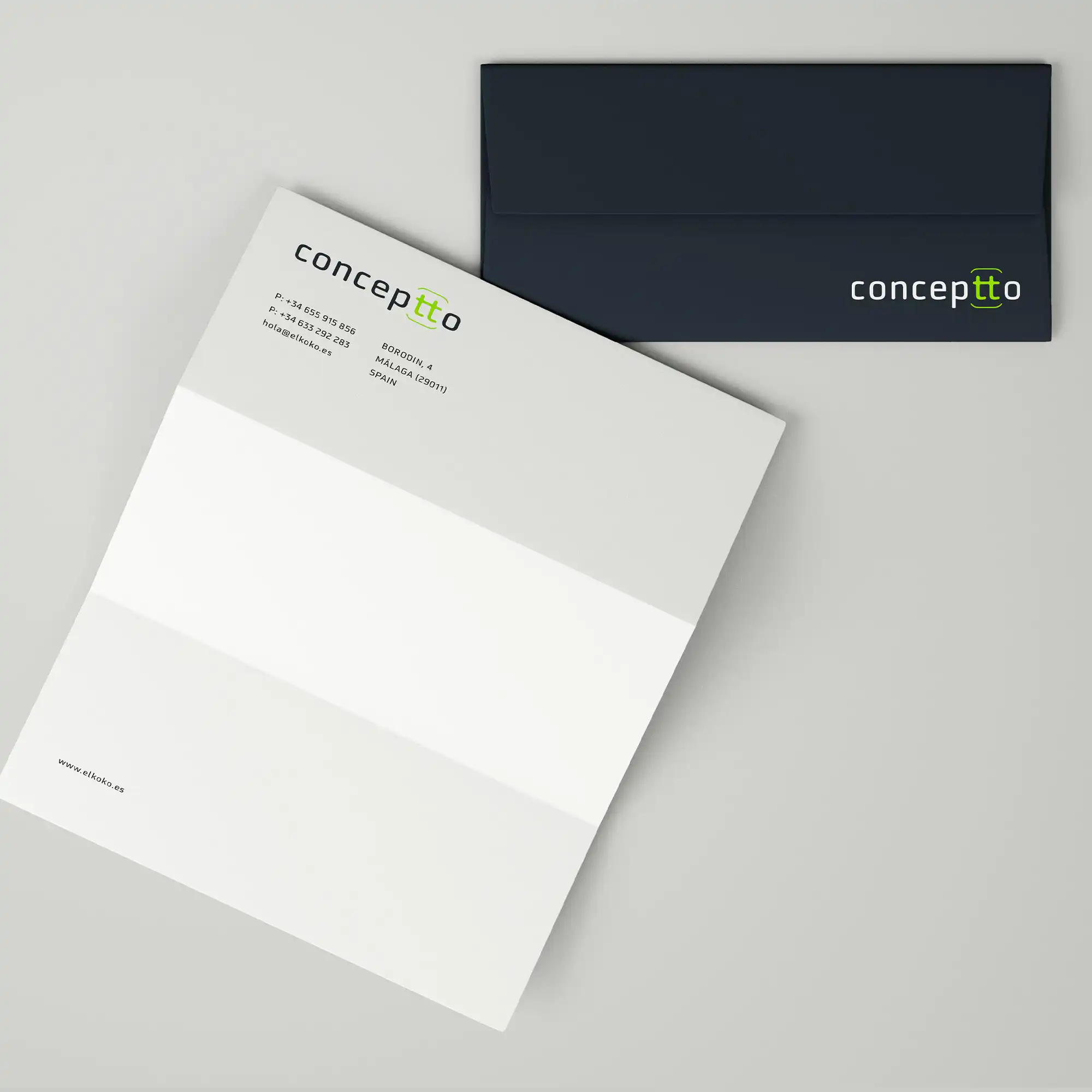 Hoja de carta y sobre corporativos con el logotipo de Conceptto