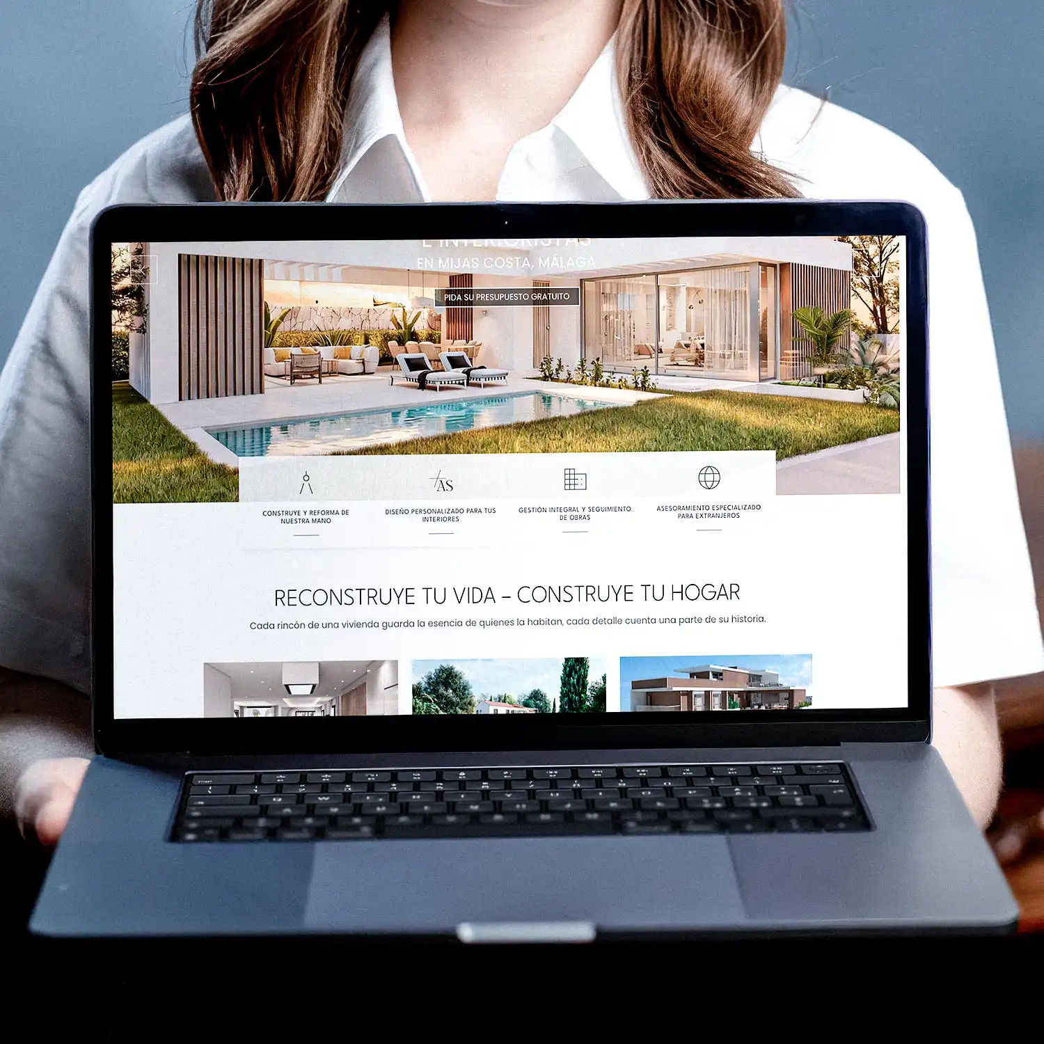Página de inicio de la web de Hojas Arquitectos, estudio de arquitectura en Mijas Costa, Málaga