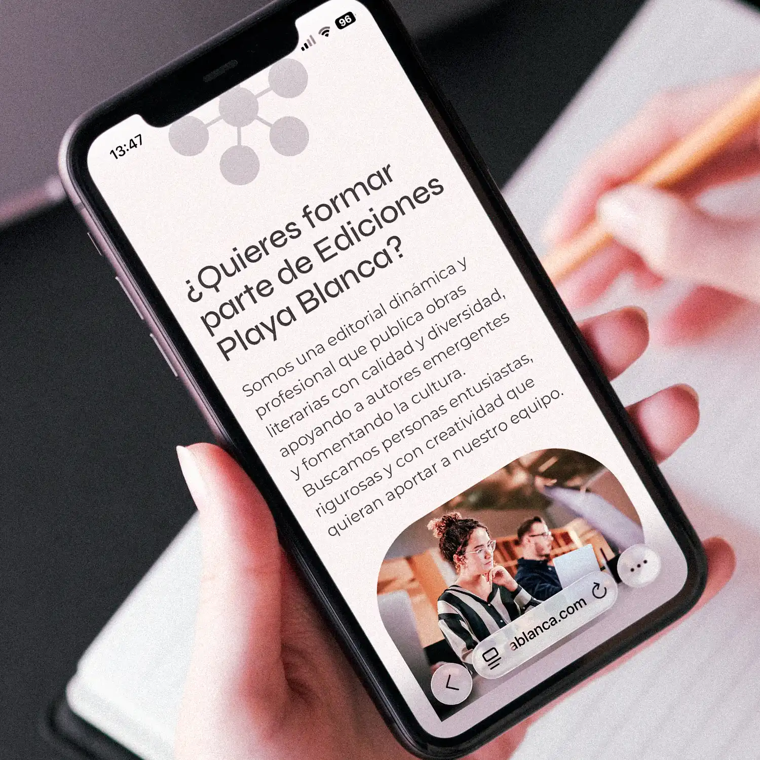 Página de empleo Trabaja con nosotros en versión móvil, diseño web Ediciones Playa Blanca