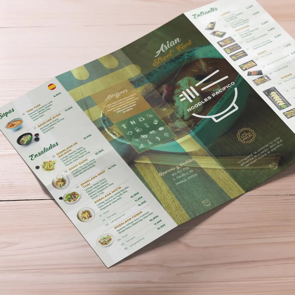 Diseño de carta cuadríptico para restaurante asiático, detalle de portada Noodles Pacifico